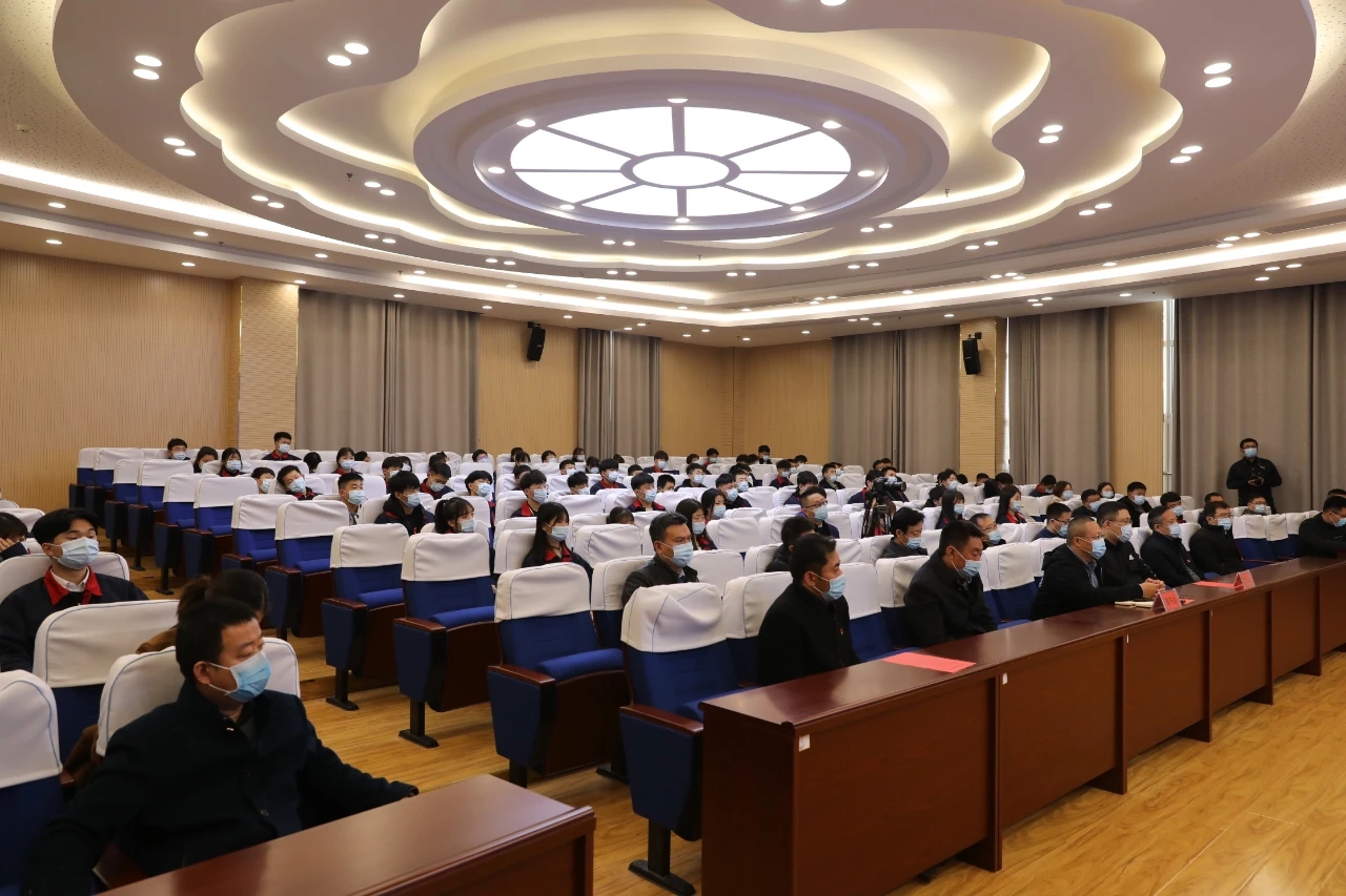 KY.COM开云,三维智能制造学院揭牌仪式隆重举行 KY.COM开云,三维智能制造学院揭牌仪式隆重举行